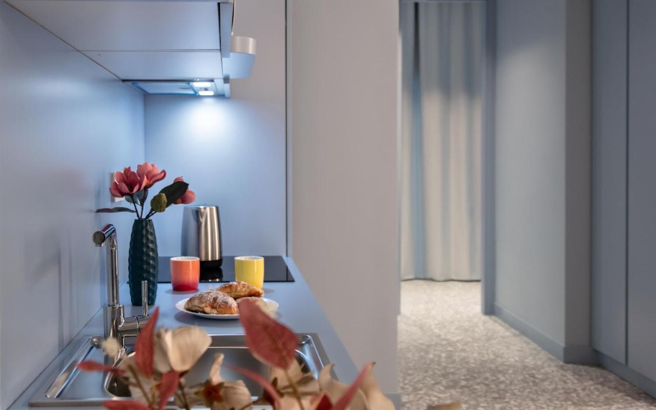 Lady Rose Hotel Napoli Bagian luar foto