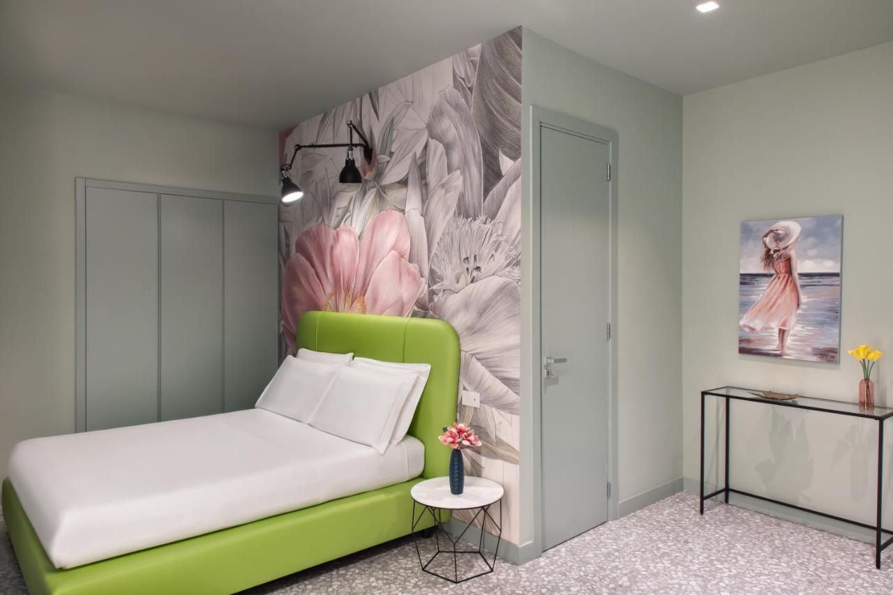 Lady Rose Hotel Napoli Bagian luar foto