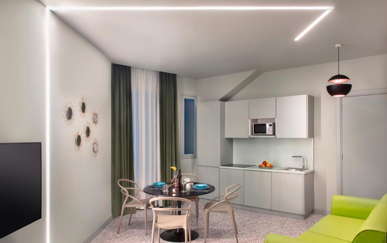Lady Rose Hotel Napoli Bagian luar foto