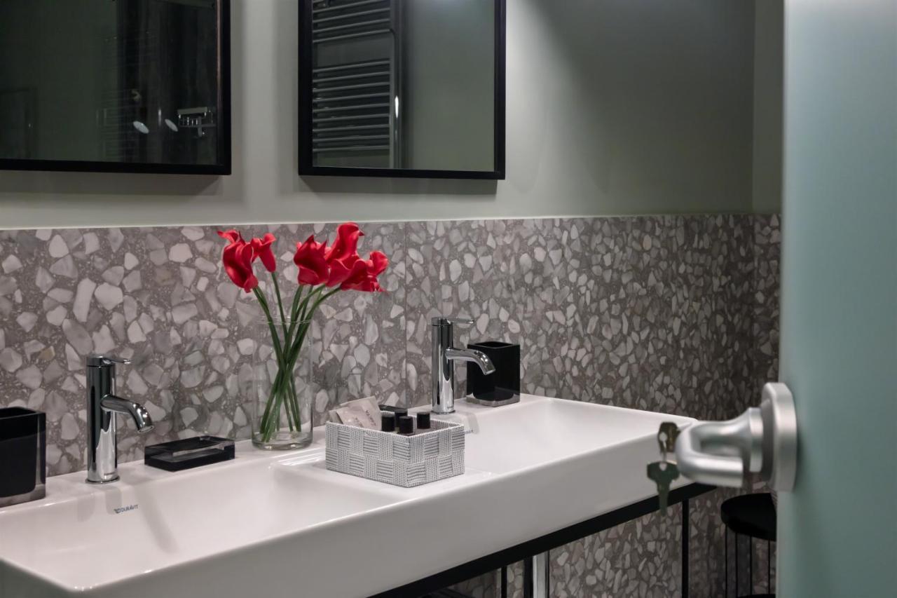 Lady Rose Hotel Napoli Bagian luar foto